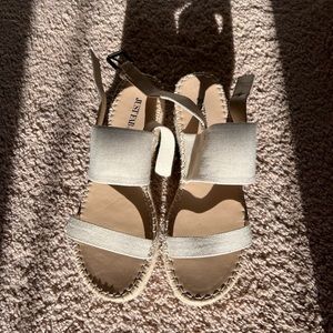 Justfab sandals. Size 9